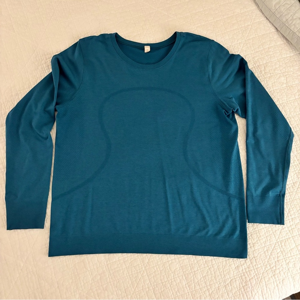 Lululemon athletica Swiftly Breathe long sleeve shirt size 12 EUC